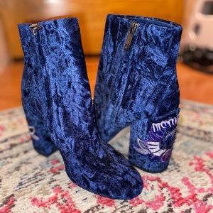 Jessica Simpson Blue velvet Embroidered Booties